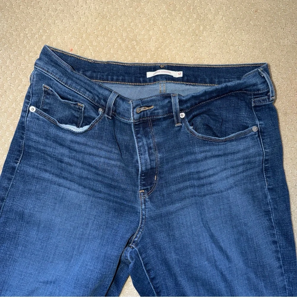 Levi's Women's Dark Blue Straight Leg Jeans “Classic Straight Size 12” - Picture 4 of 6